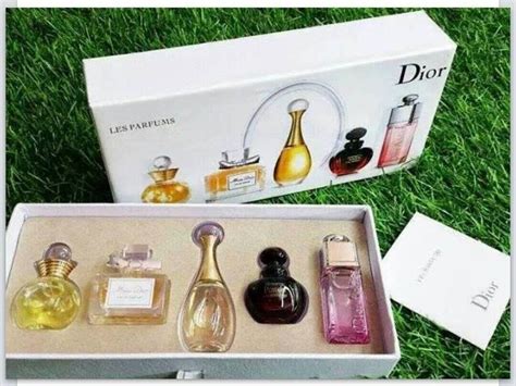 Poison Fragrance Gift Set for Women .